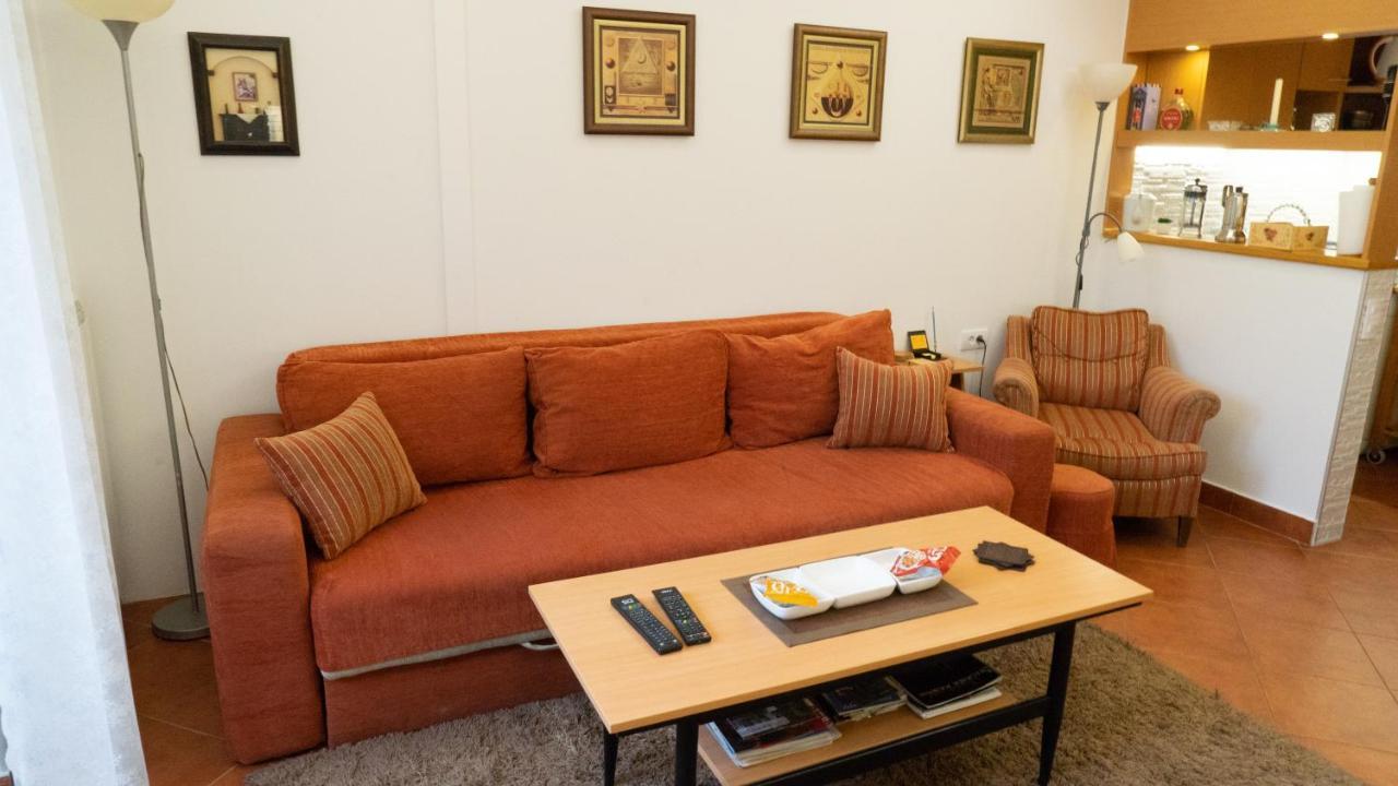 Apartment Akacija Gardens Belgrad Exterior foto