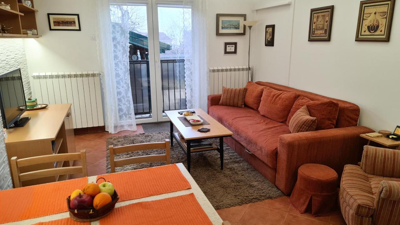 Apartment Akacija Gardens Belgrad Exterior foto
