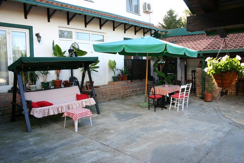 Apartment Akacija Gardens Belgrad Exterior foto