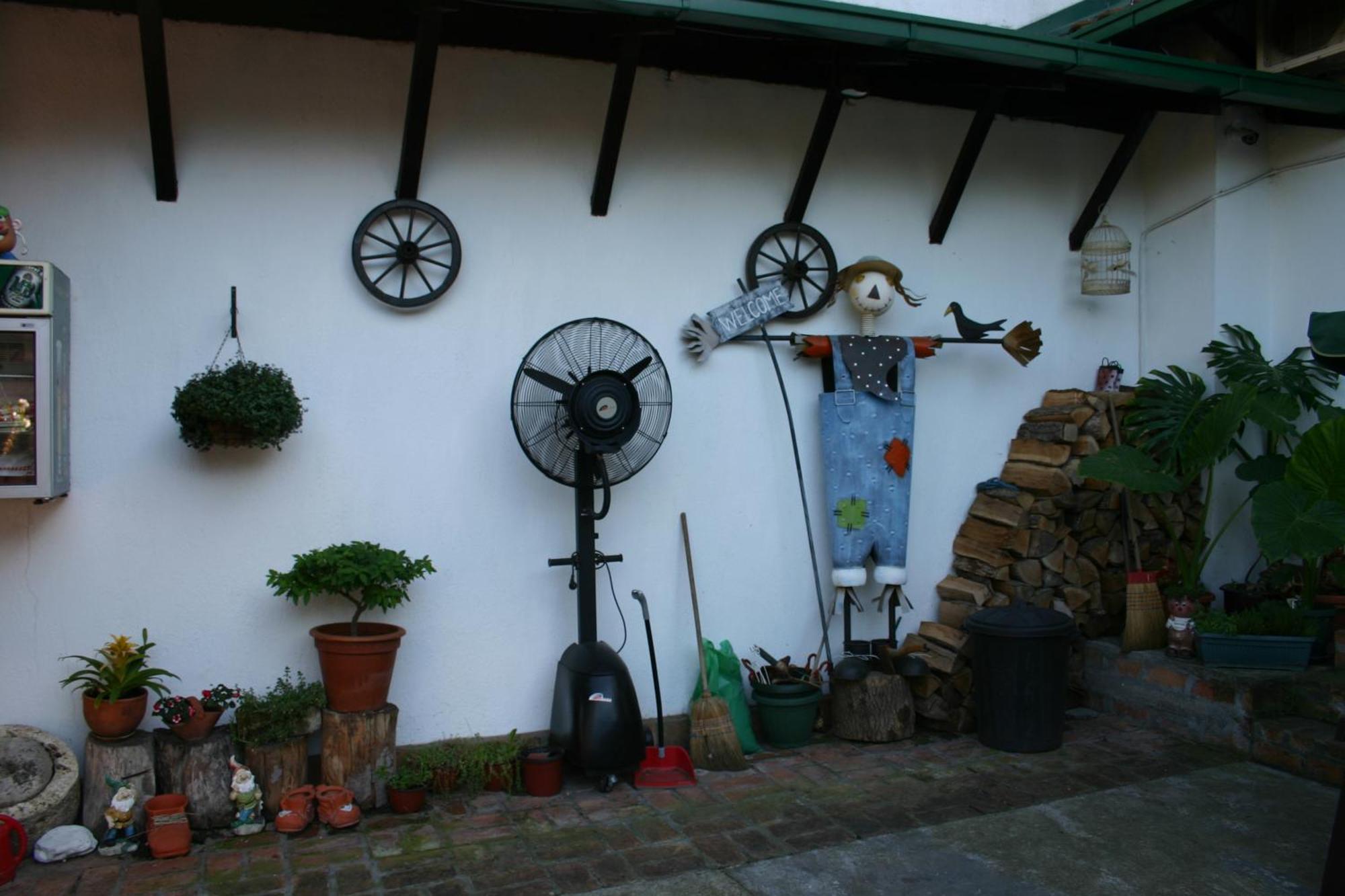 Apartment Akacija Gardens Belgrad Exterior foto
